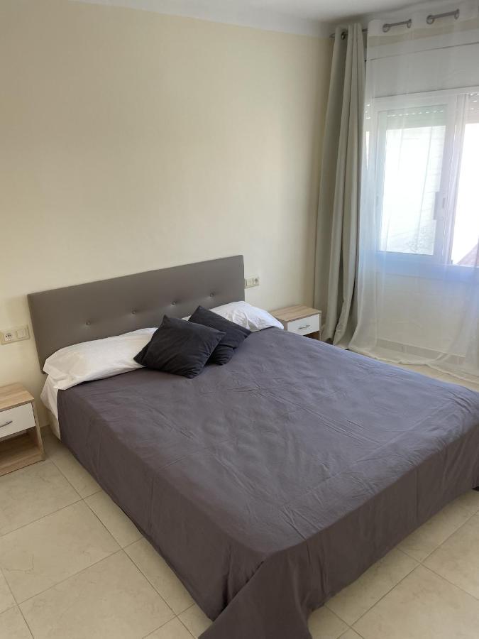 Apartamento a 200 m de la playa Apartamento Rosas Exterior foto